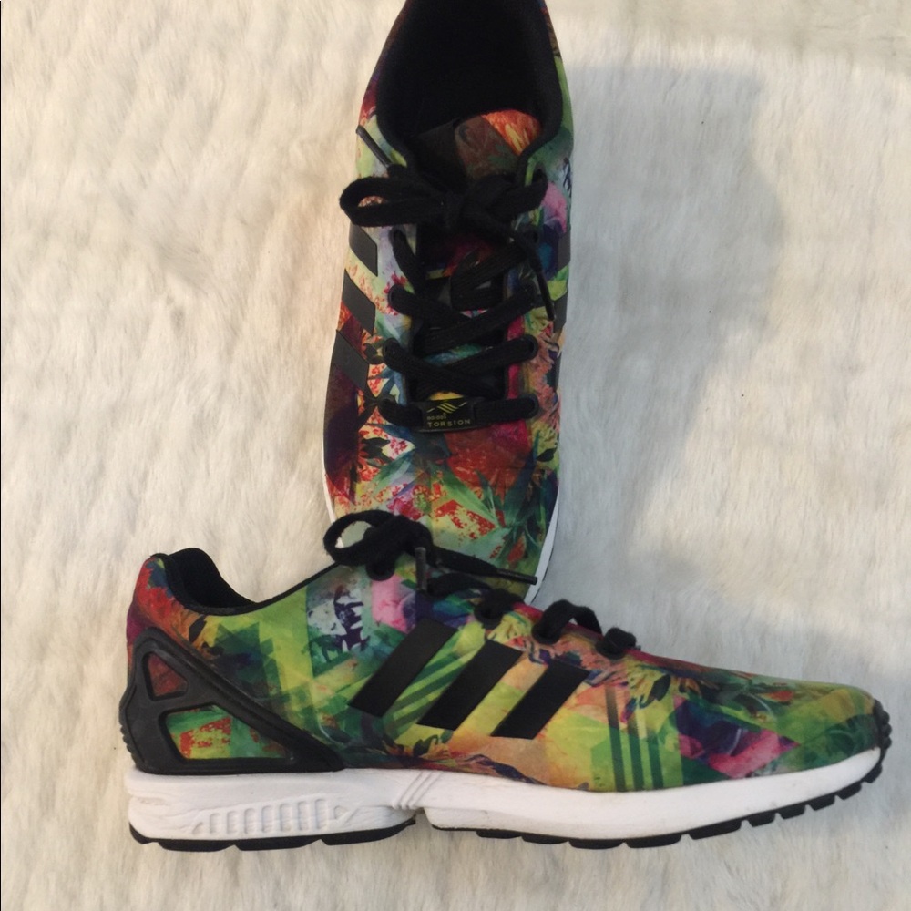 Adidas Torsion Sneakers 👟